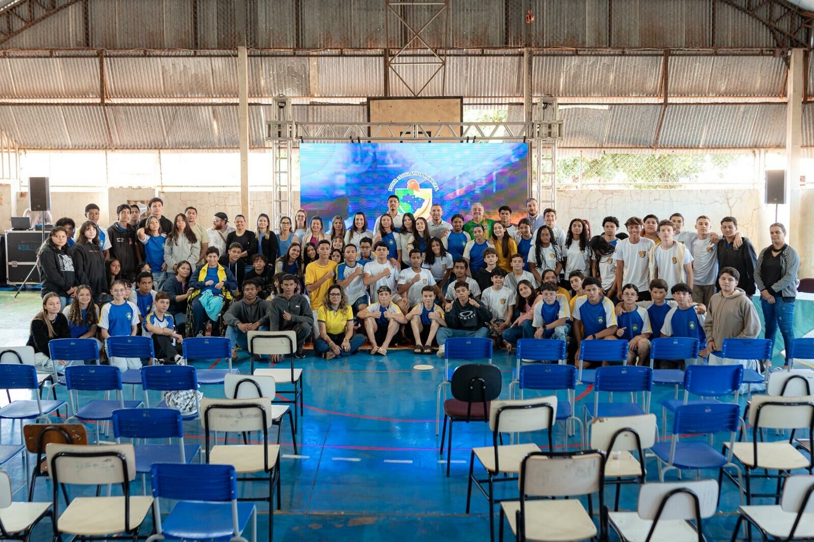Imagem de compartilhamento para o artigo Escola Municipal Carlos Drummond de Andrade participa do “Câmara Vai à Escola” e elege representantes em Chapadão do Sul da MS Todo dia